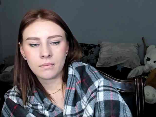 RedheadDevil webcam