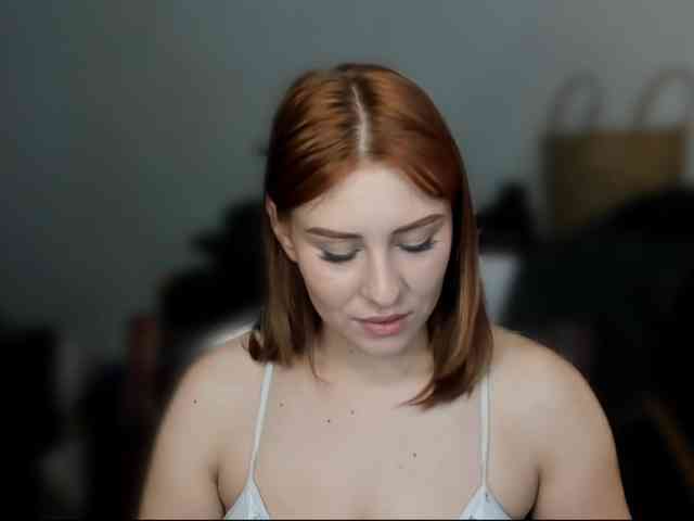 RedheadDevil webcam