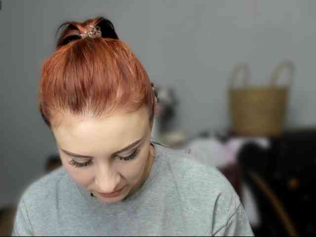 RedheadDevil webcam
