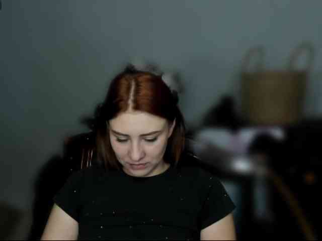 RedheadDevil webcam
