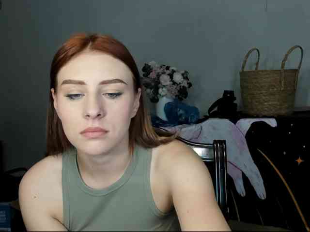 RedheadDevil webcam