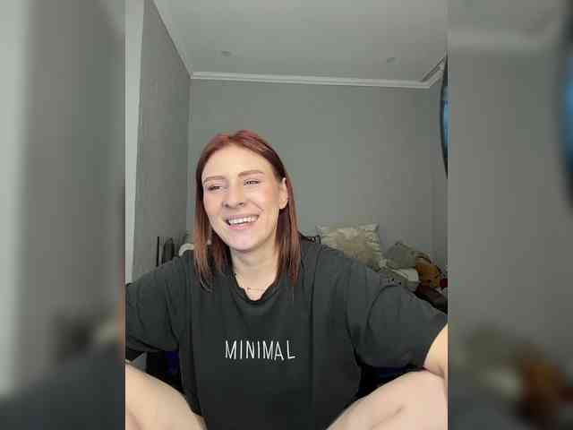 RedheadDevil webcam
