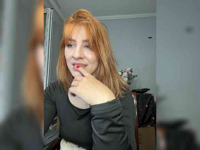 RedheadDevil webcam