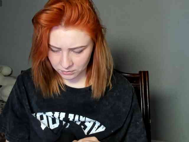 RedheadDevil webcam