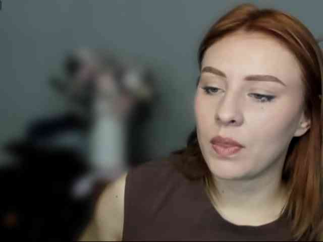 RedheadDevil webcam
