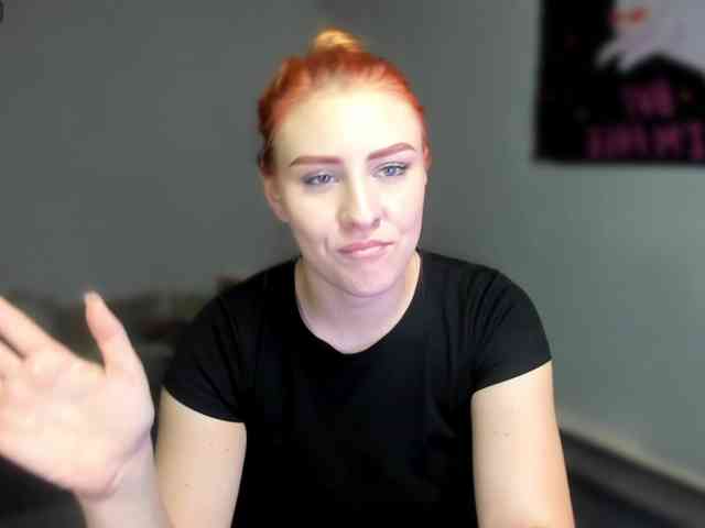 RedheadDevil webcam