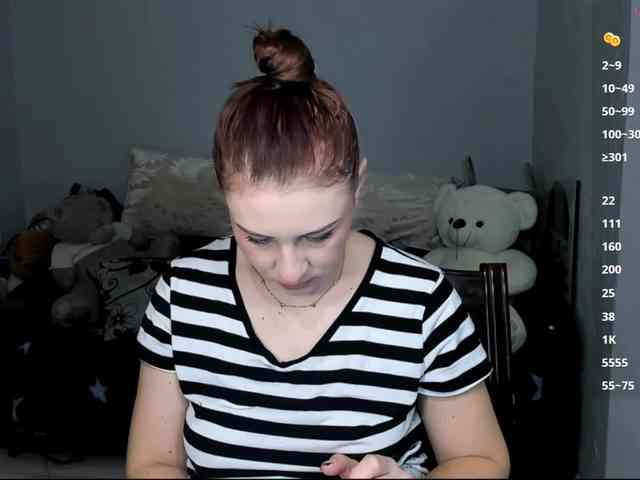 RedheadDevil webcam