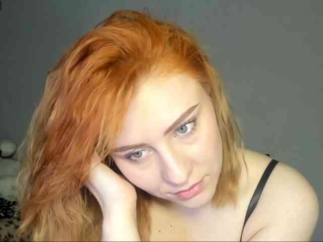 RedheadDevil webcam
