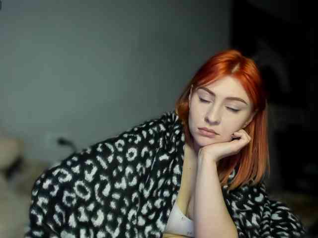 RedheadDevil webcam