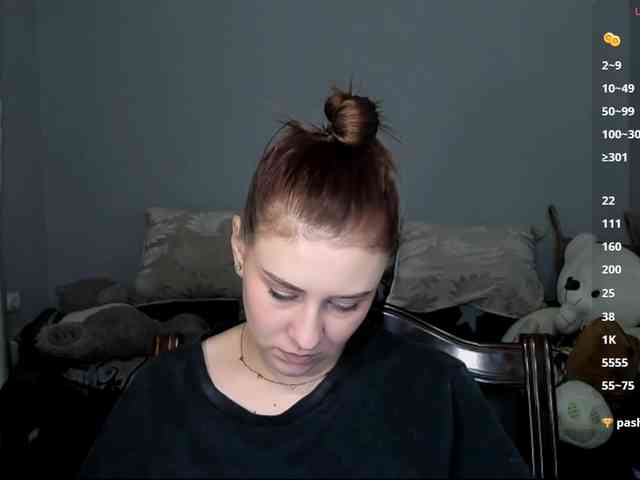 RedheadDevil webcam