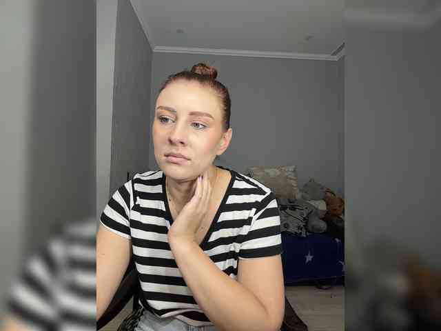 RedheadDevil webcam