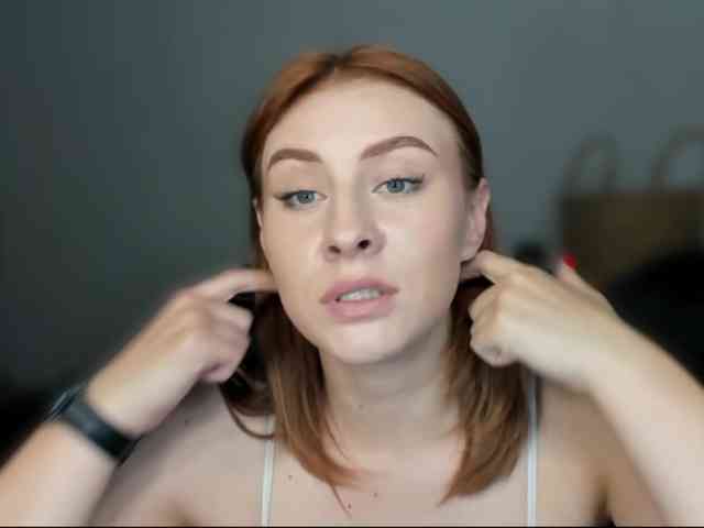 RedheadDevil webcam