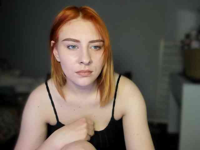 RedheadDevil webcam