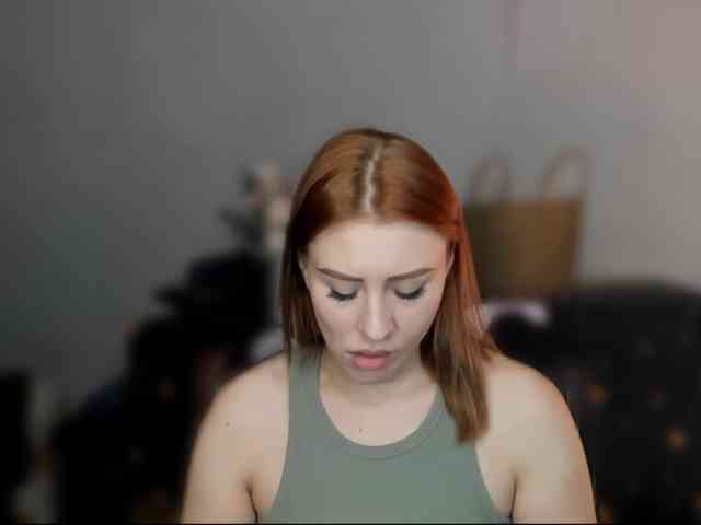 RedheadDevil webcam