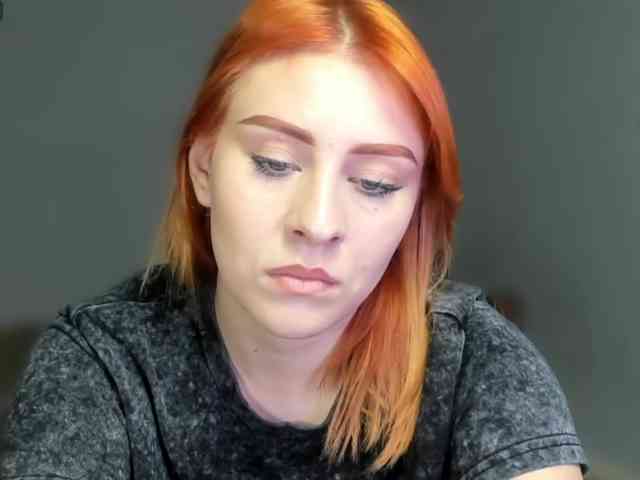 RedheadDevil webcam