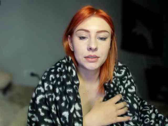 RedheadDevil webcam