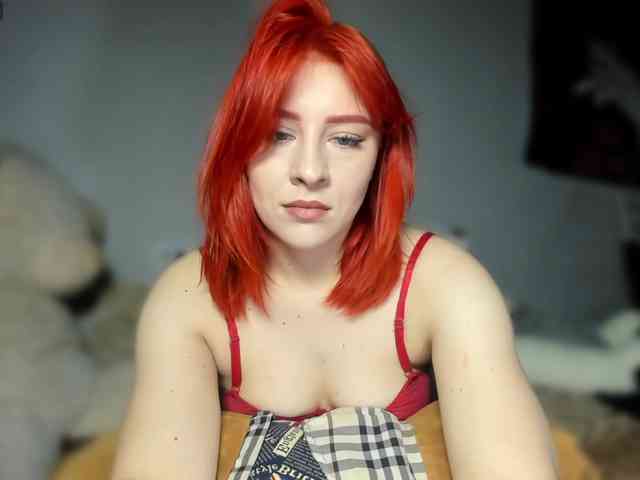 RedheadDevil webcam