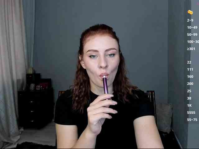 RedheadDevil webcam