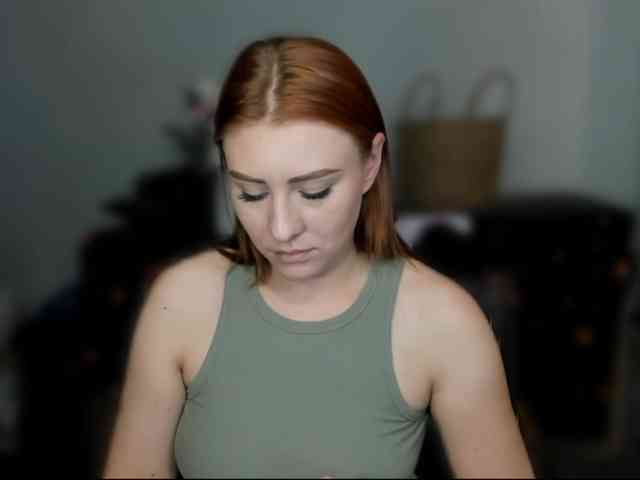 RedheadDevil webcam