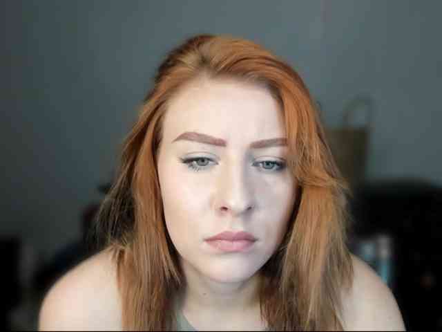 RedheadDevil webcam