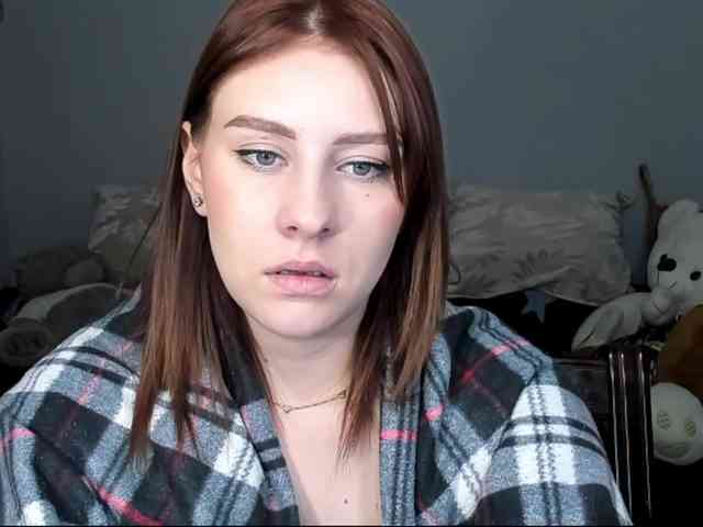 RedheadDevil webcam