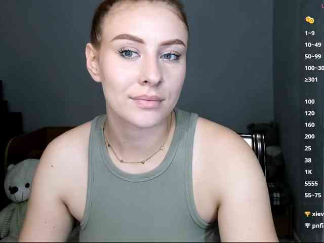 RedheadDevil webcam