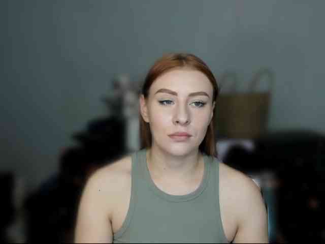RedheadDevil webcam