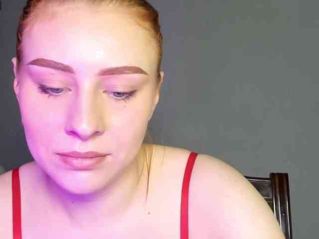 RedheadDevil webcam
