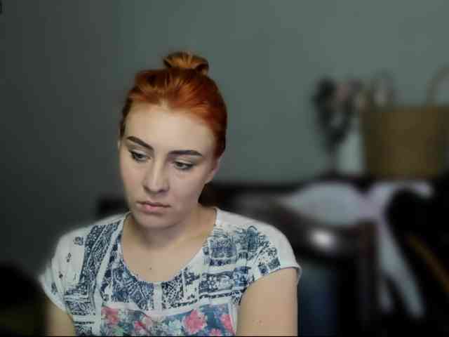 RedheadDevil webcam
