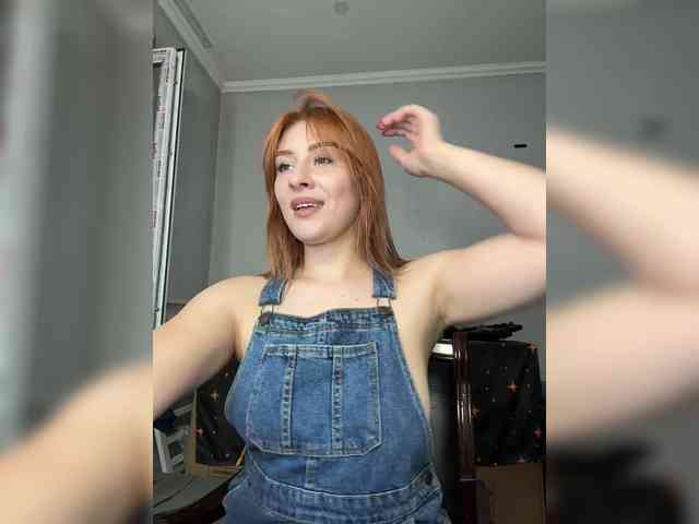 RedheadDevil webcam