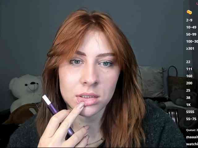 RedheadDevil webcam