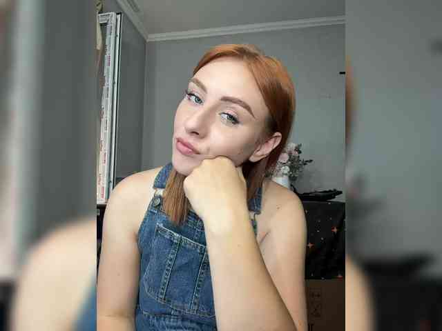 RedheadDevil webcam