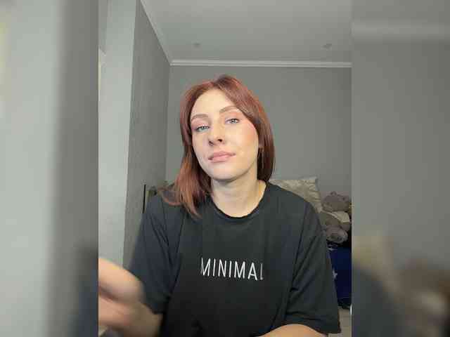 RedheadDevil webcam