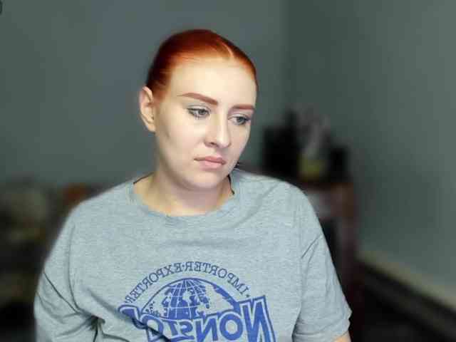 RedheadDevil webcam
