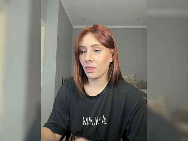 RedheadDevil webcam