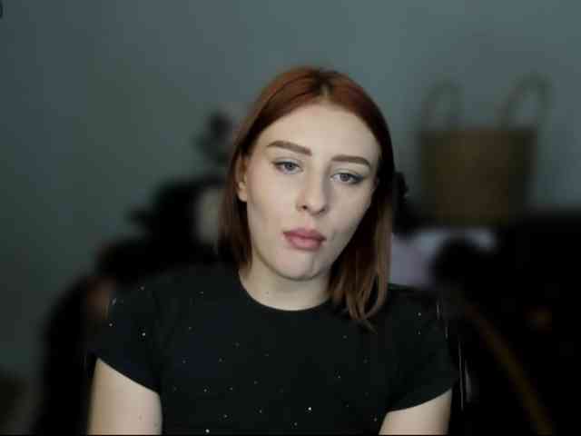 RedheadDevil webcam