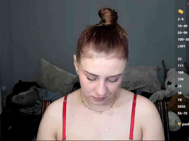 RedheadDevil webcam