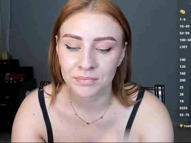 RedheadDevil webcam