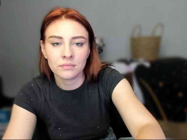 RedheadDevil webcam