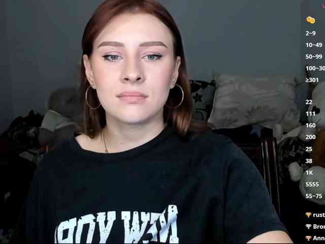 RedheadDevil webcam
