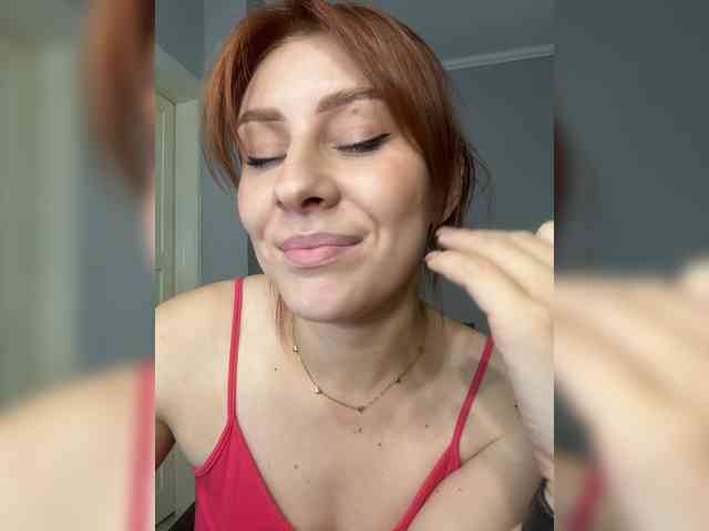 RedheadDevil webcam