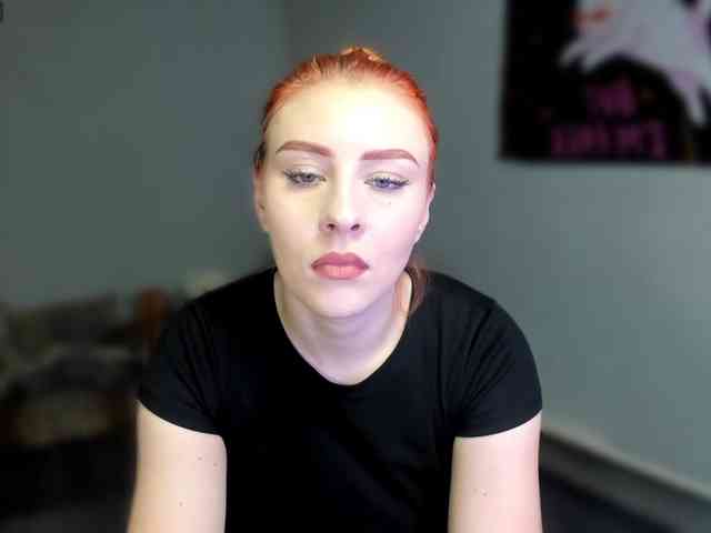 RedheadDevil webcam