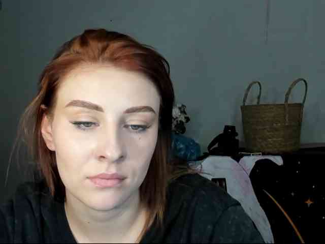 RedheadDevil webcam