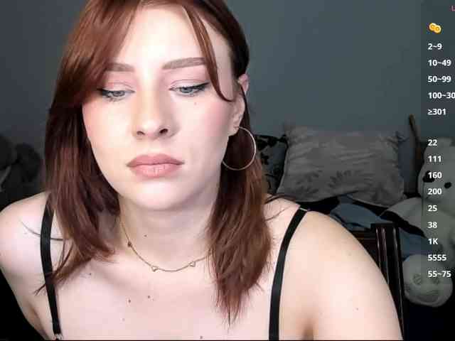 RedheadDevil webcam