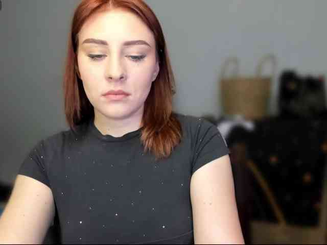 RedheadDevil webcam