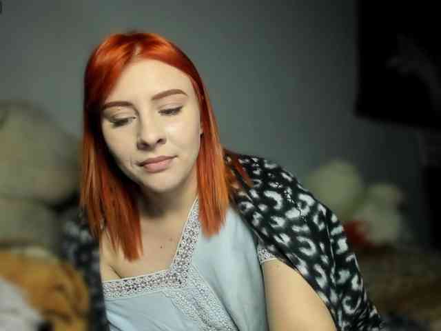 RedheadDevil webcam