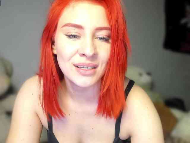 RedheadDevil webcam