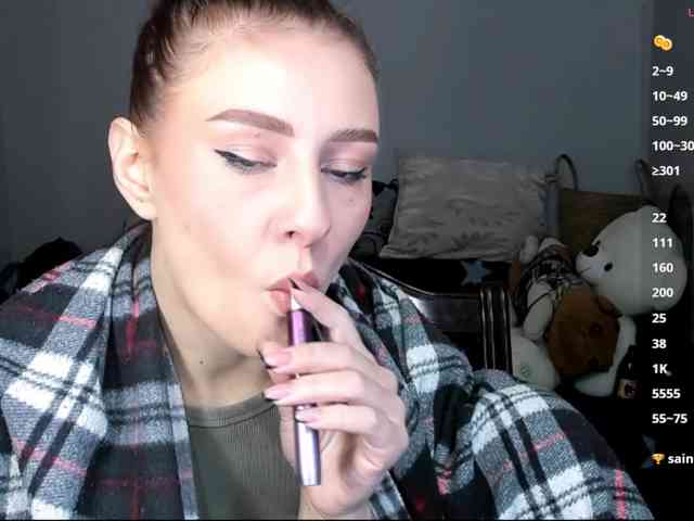 RedheadDevil webcam