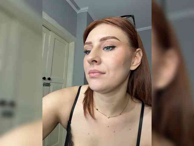 RedheadDevil webcam