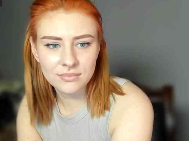 RedheadDevil webcam
